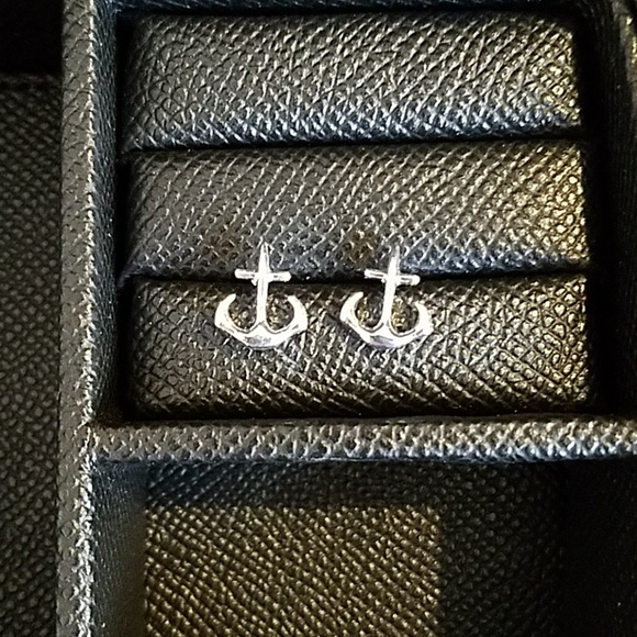 anchor fashion studs - Picture 1 of 2